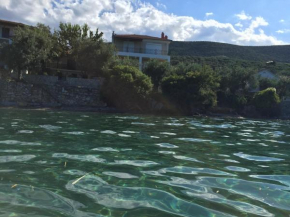 Villas Nies, Sourpi